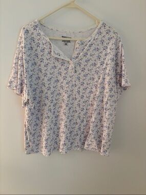 Basic Editions Light Purple Floral Short Sleeve Henley Top